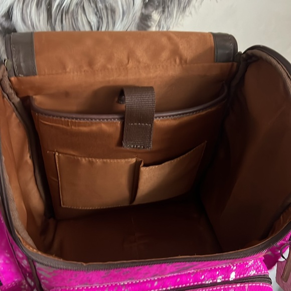 Stunning pink hide leather tooled backpack! - Picture 4 of 4